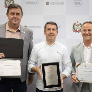 SAMU SC recebe homenagem da Alesc por 20 anos salvando vidas