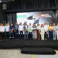 Estado entrega 31 ambulâncias e motolâncias do SAMU aos municípios catarinenses